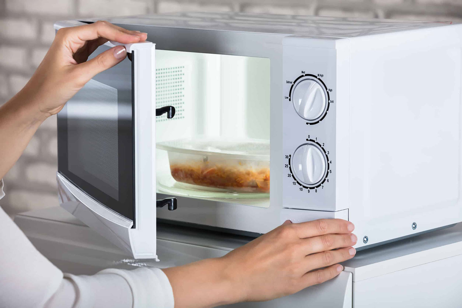 Microwave Cooking Does it Destroy Nutrients in Vegetables?