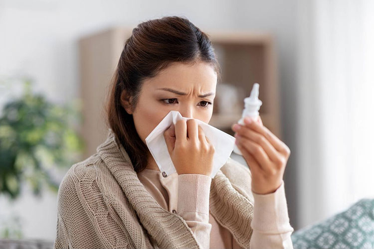 Relieving nasal congestion with a decongestant